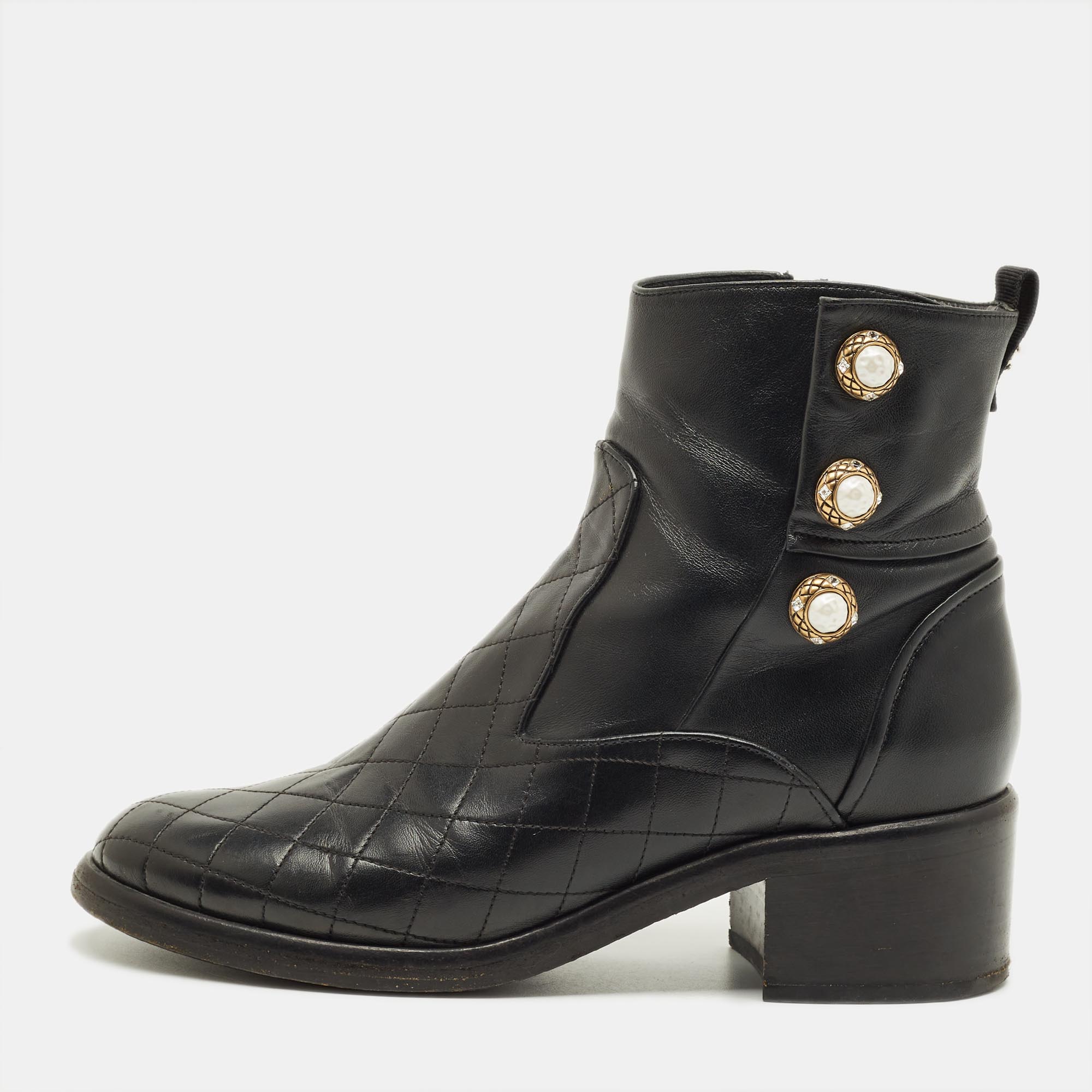 

Chanel CC Size  Black Cannage Leather Pearl Button Matelasse Ankle Boots