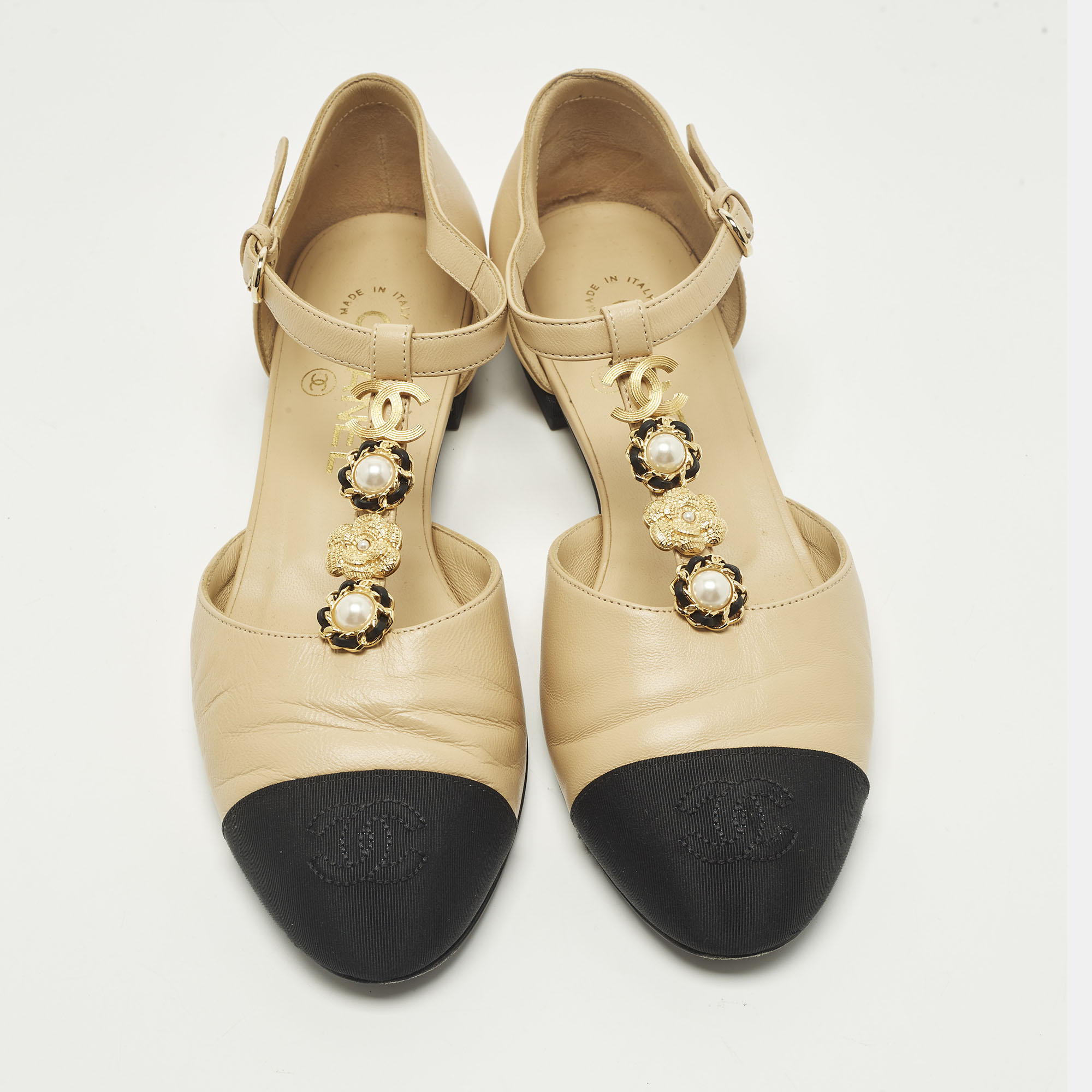 

Chanel CC Size  Beige/Black Leather CC Cap Toe Ballet Flats