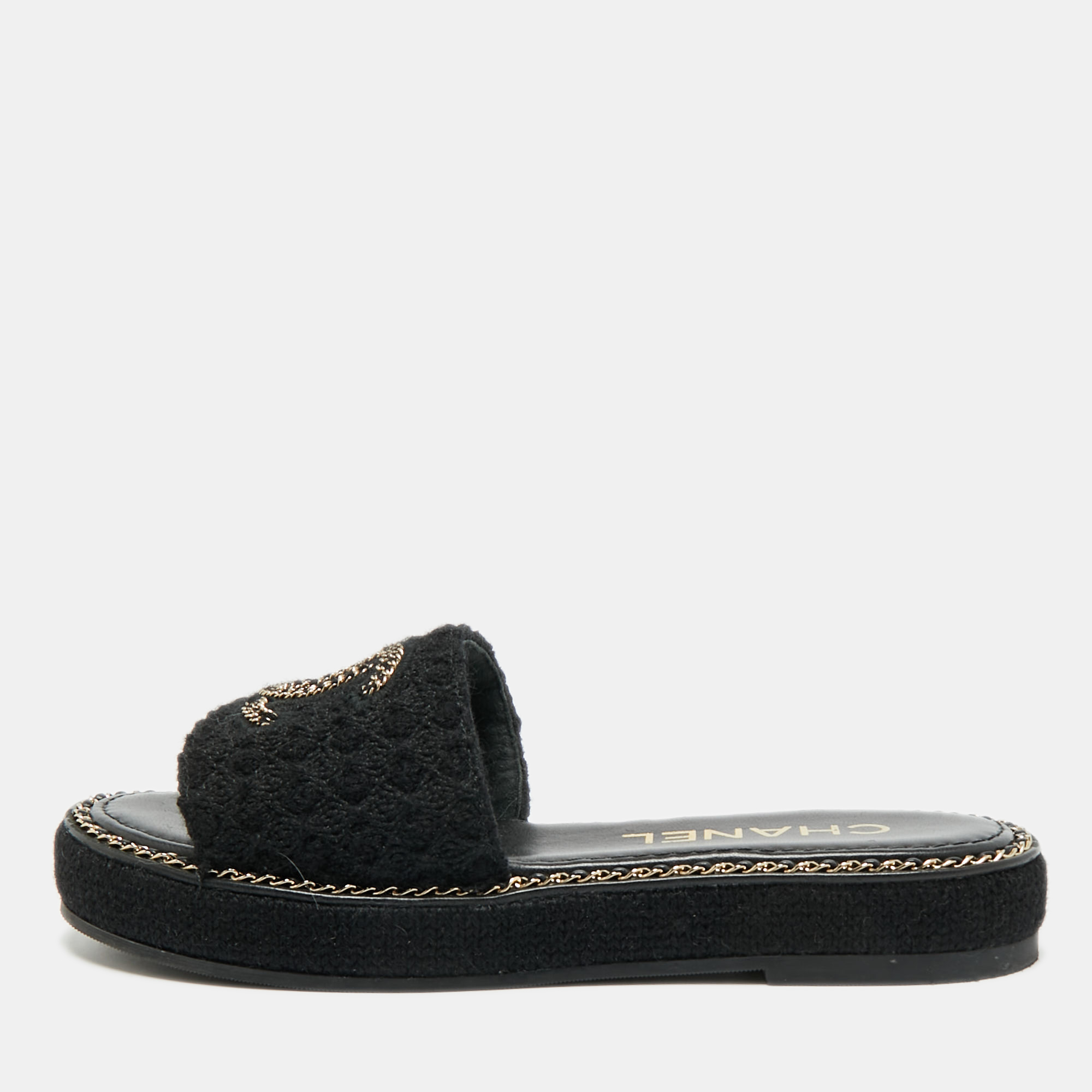 

Chanel CC logo Size  Black Knit Fabric Flat Slide