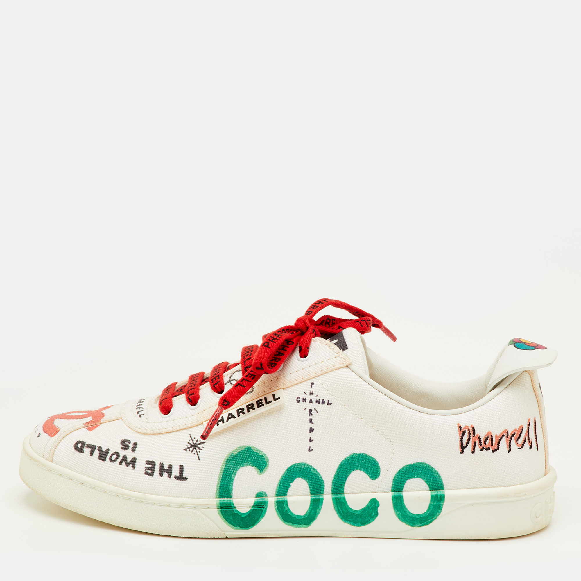 

Chanel x Pharrell CC Size  White Canvas Graffiti Print Low Top Sneakers