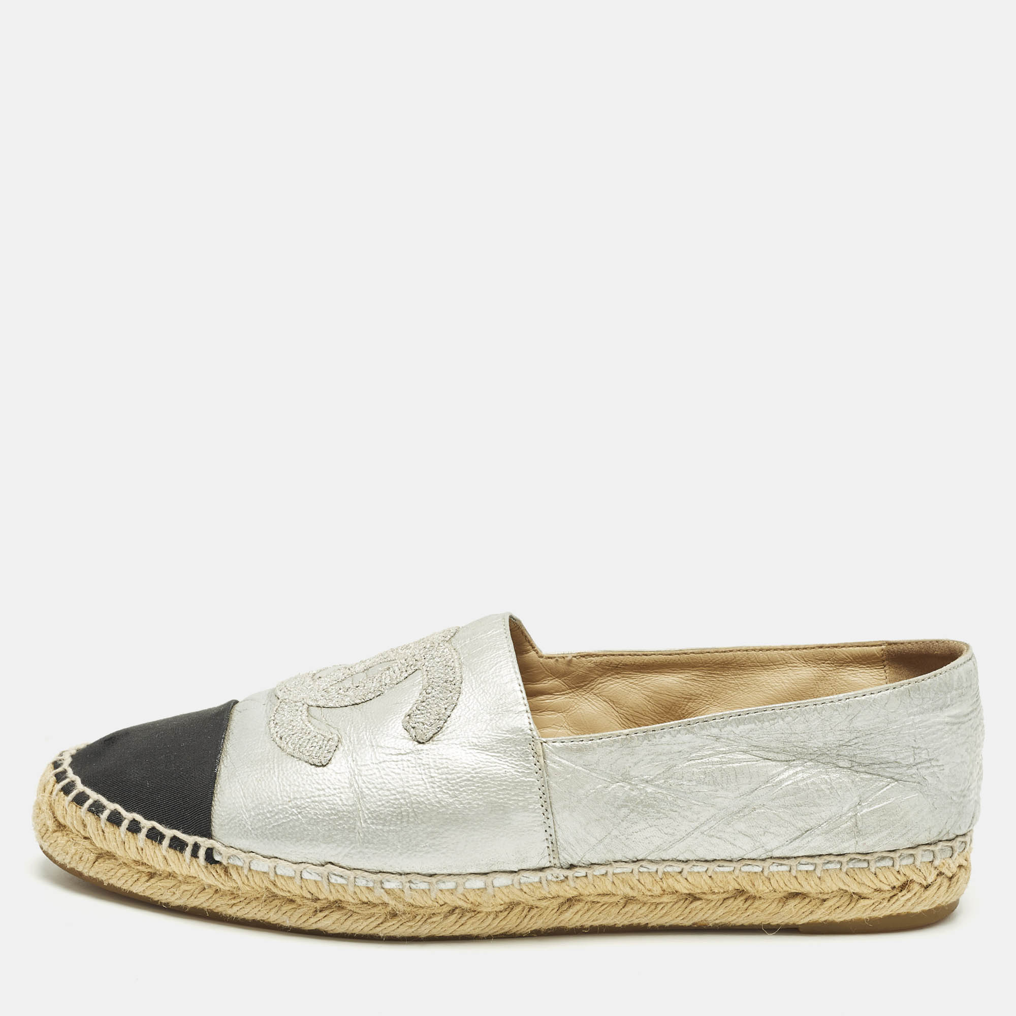 

Chanel CC Size  Silver/Black Canvas and Leather Cap Toe Espadrille Flats
