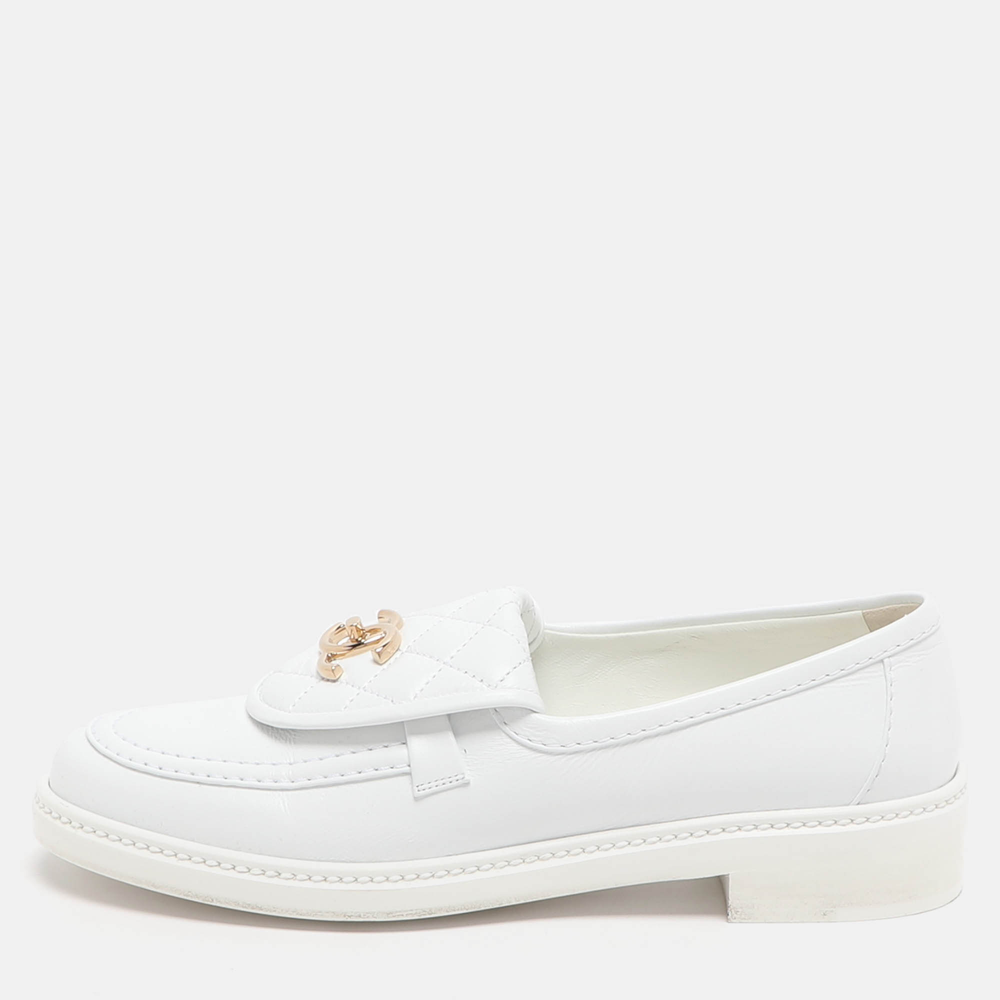 

Chanel CC Size  White Leather Loafers
