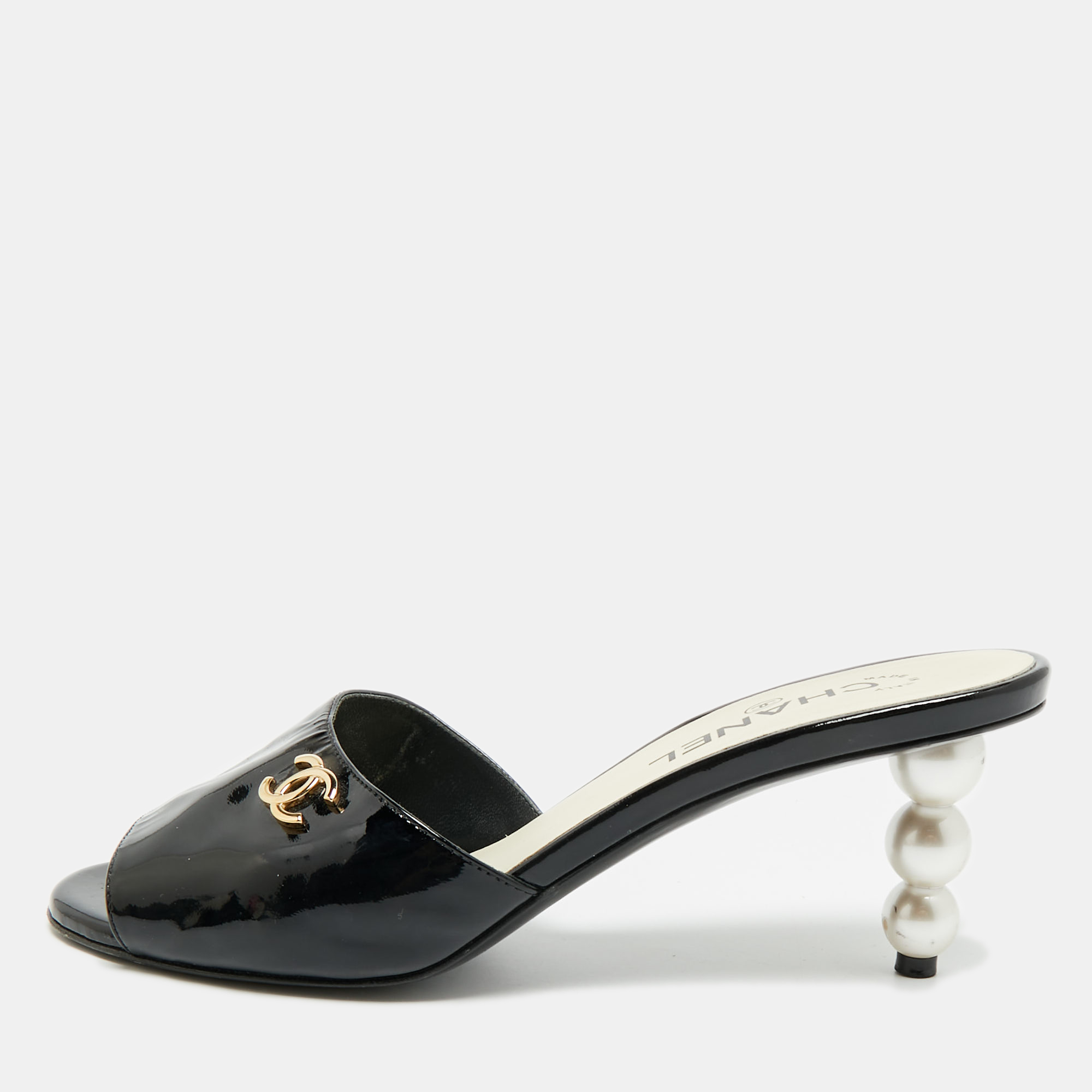 

Chanel CC Size  Black Patent Leather Slide Sandals