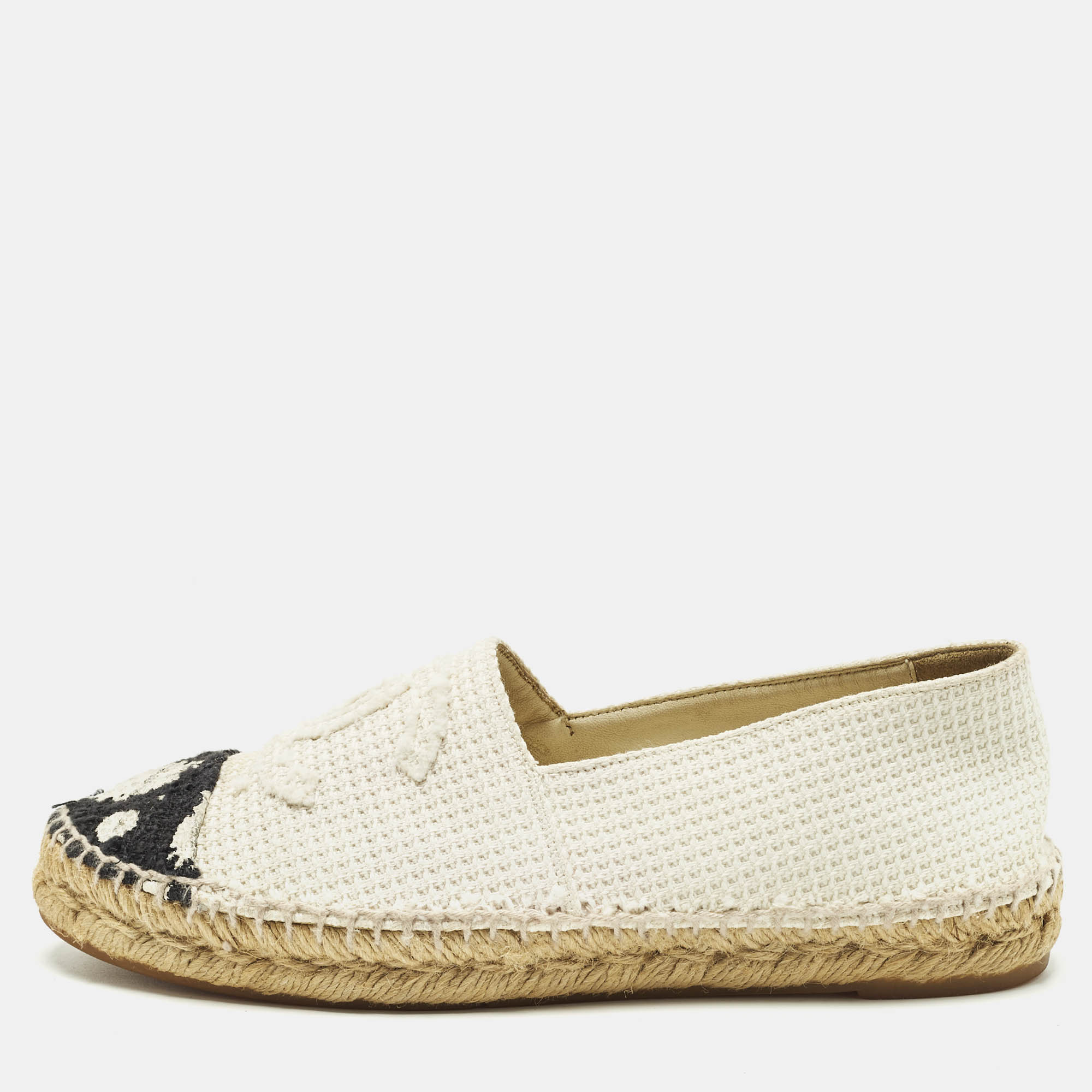 

Chanel CC Size  White/Black Knit Fabric Espadrille Flats