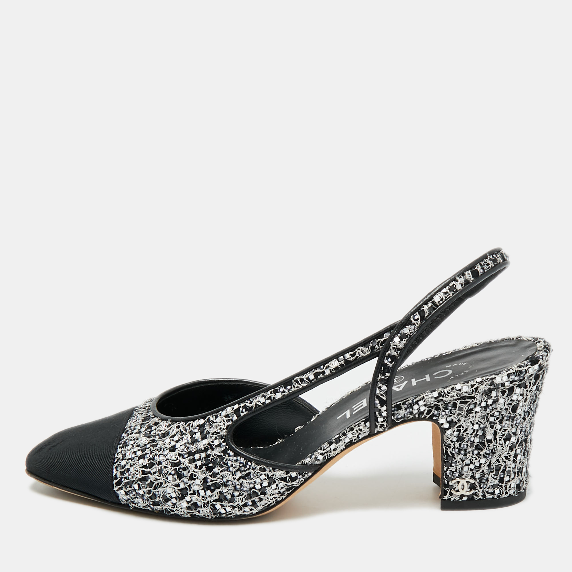 

Chanel Size  Black/Silver Fabric and Glitter Slingback Pumps