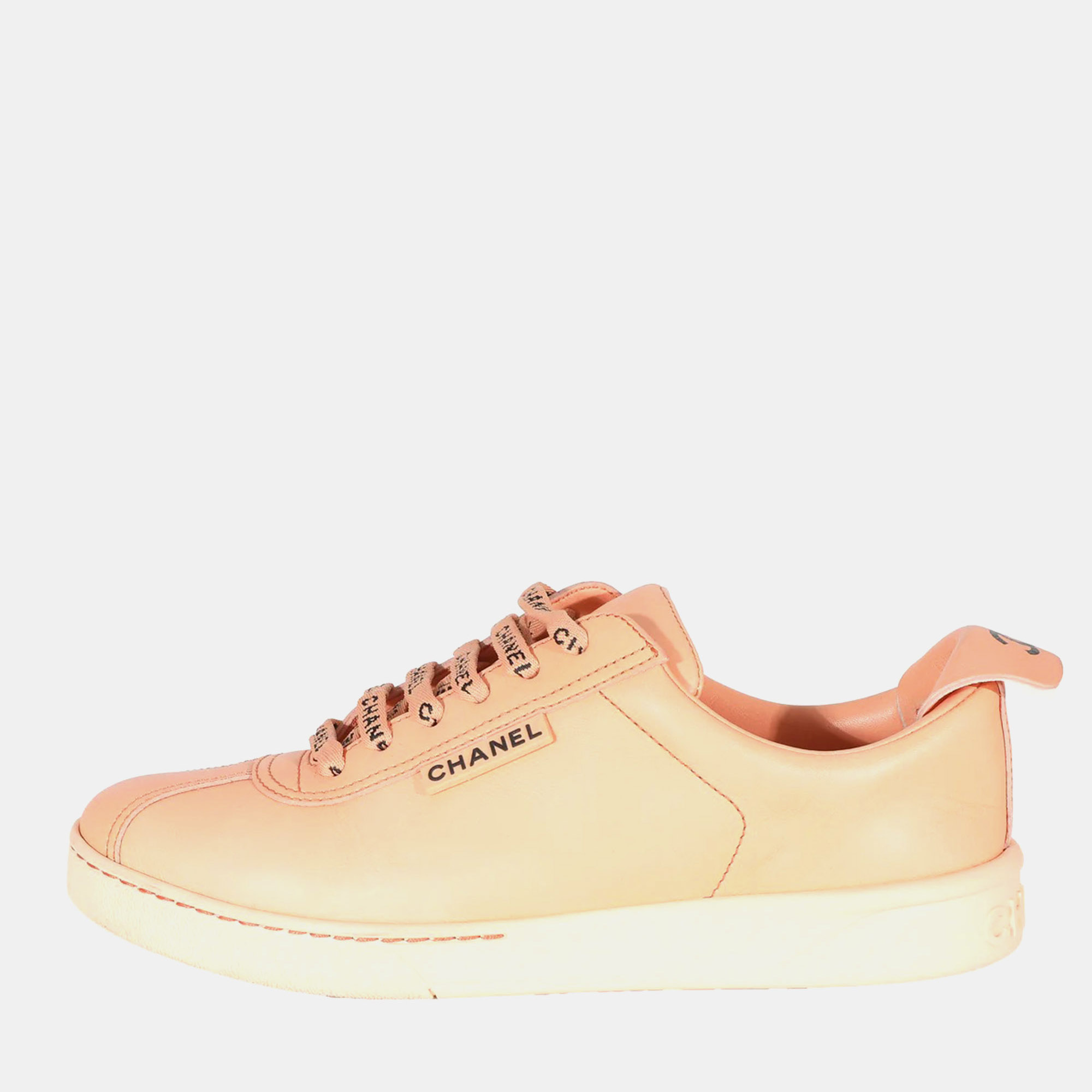 

Chanel Peach Leather Weekender CC Logo Sneakers, Pink