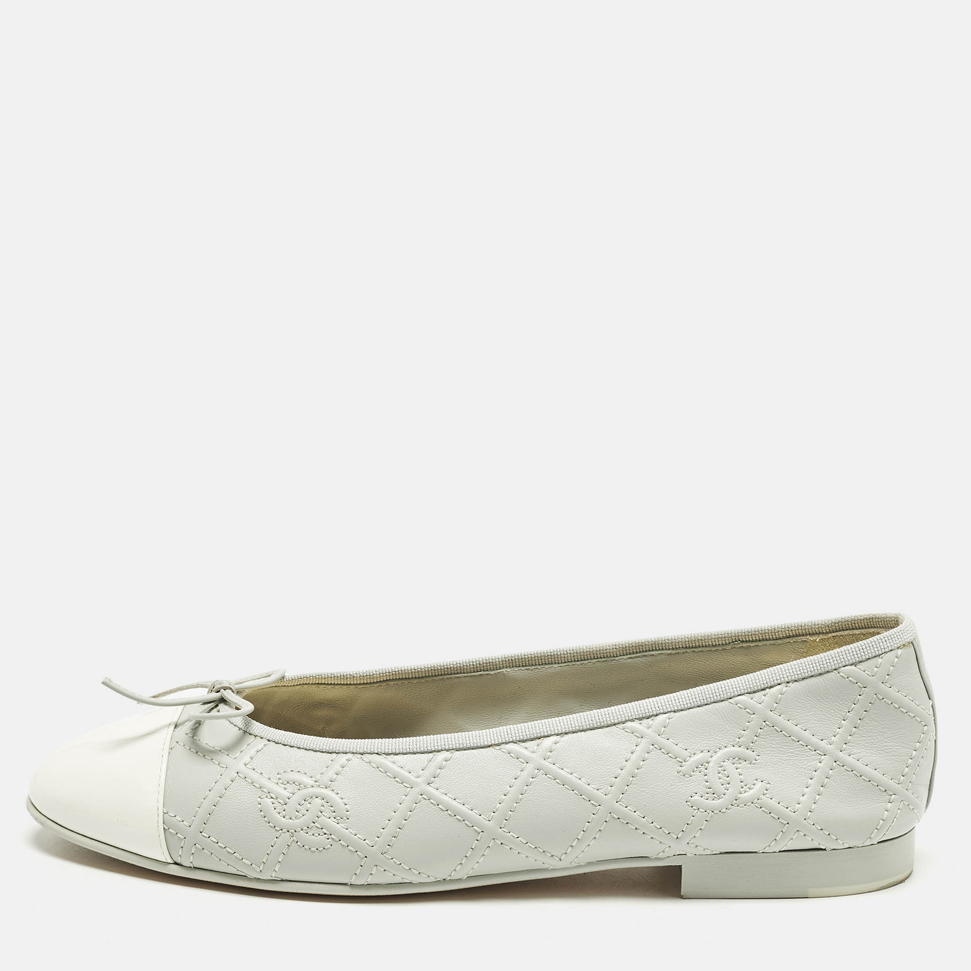 

Chanel CC Size  Blue/White Quilted Leather Bow Cap Toe Ballet Flats