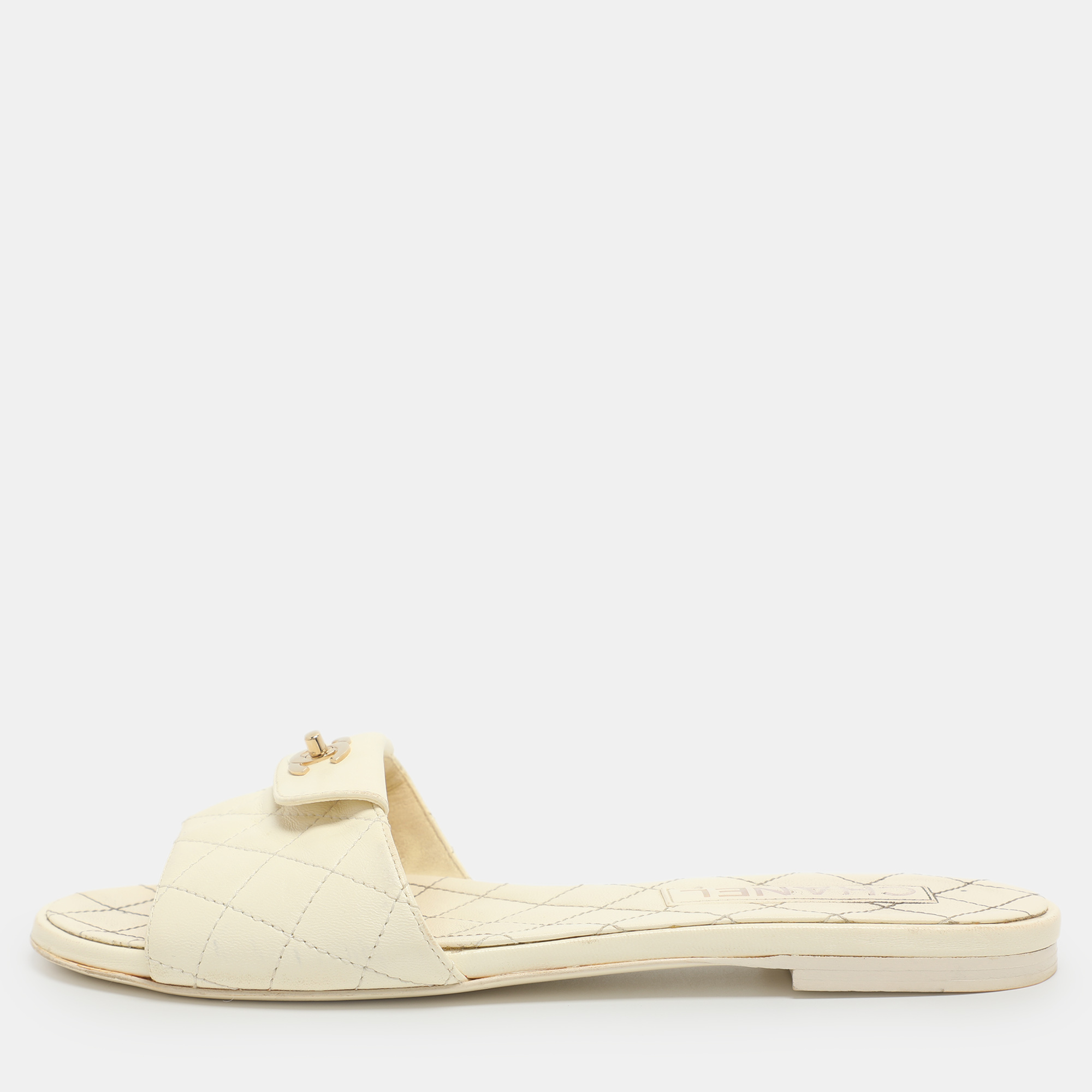 

Chanel CC Size 38 White Leather Slide Sandals