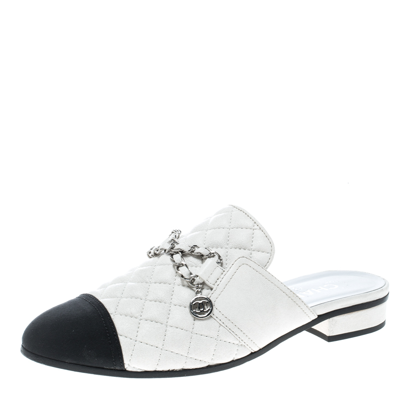 Chanel White//Black Quilted Leather and Grosgrain Fabric Mules Size 38