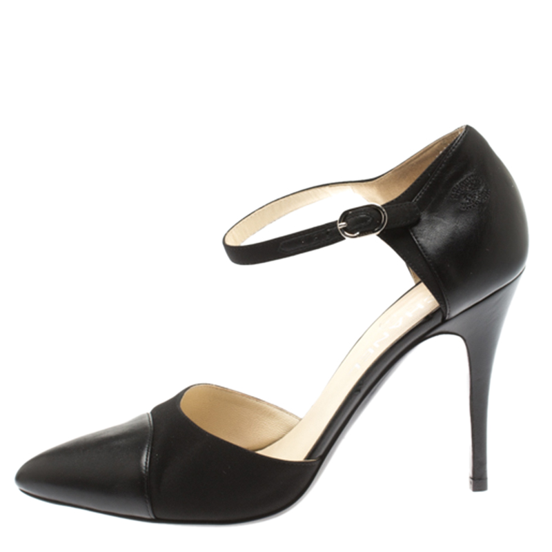 

Chanel Black Fabric And Leather Cap Toe CC Ankle Strap Sandals Size