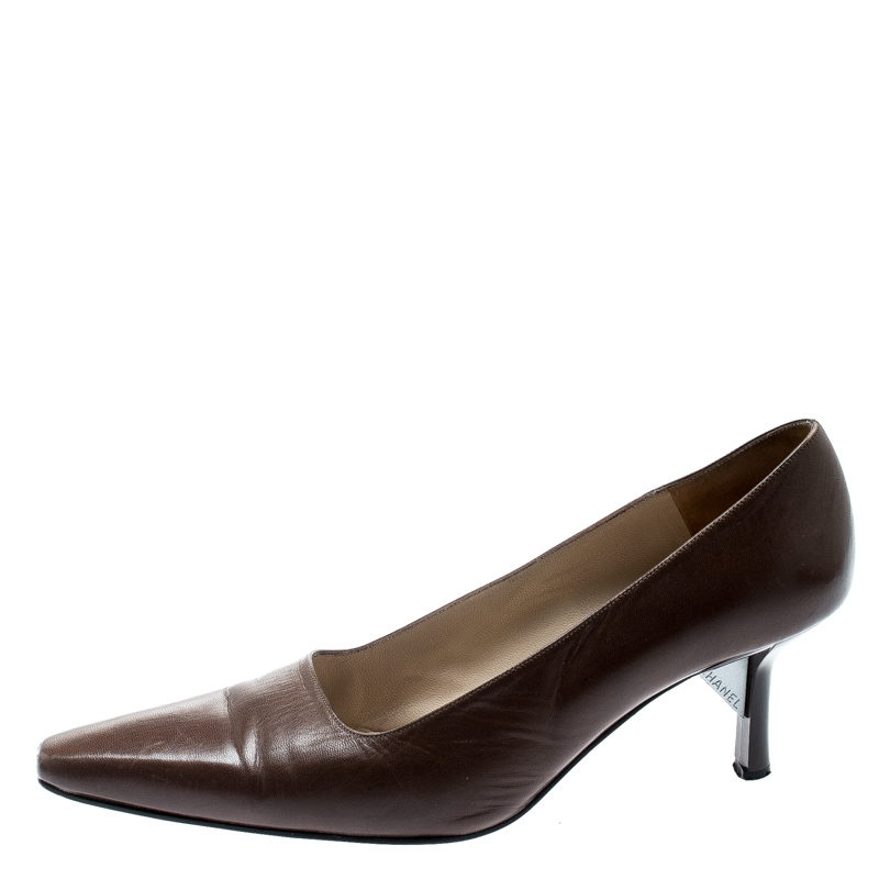 

Chanel Brown Leather Square Toe Pumps Size