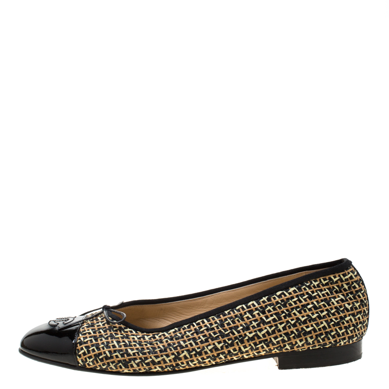 

Chanel Tricolor Raffia And Black Patent Leather CC Cap Toe Ballet Flats Size