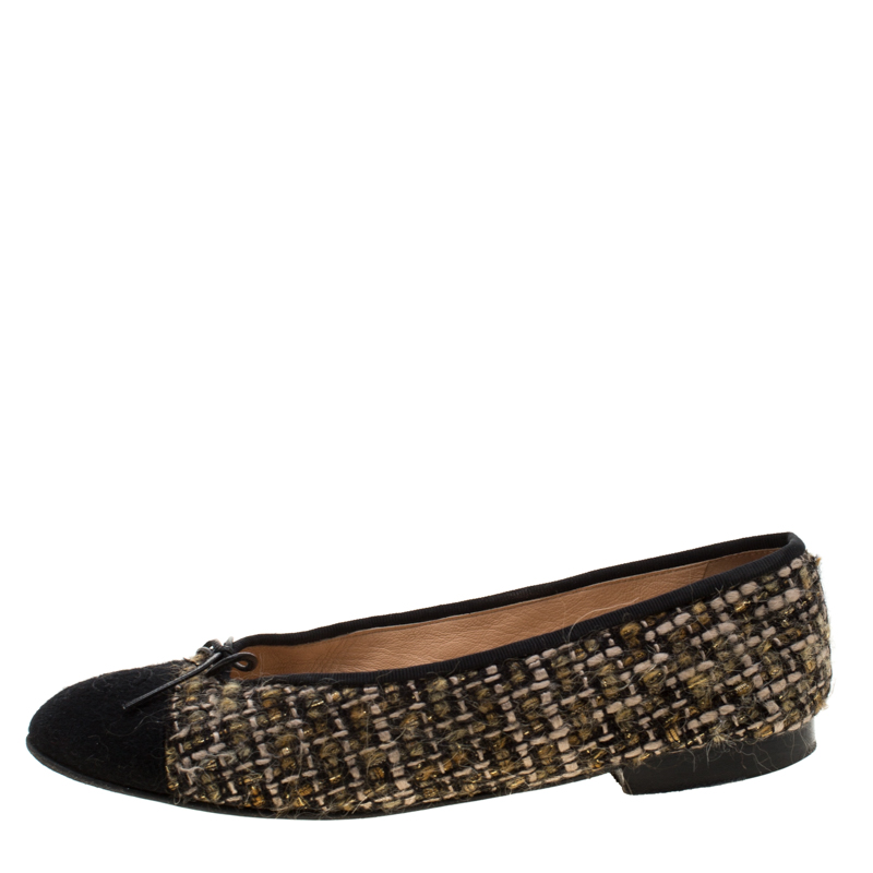 

Chanel Two Tone Tweed Fabric CC Bow Ballet Flat Size, Black