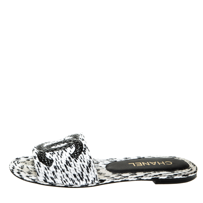 

Chanel Monochrome Cotton Cord CC Flat Slides Size, White