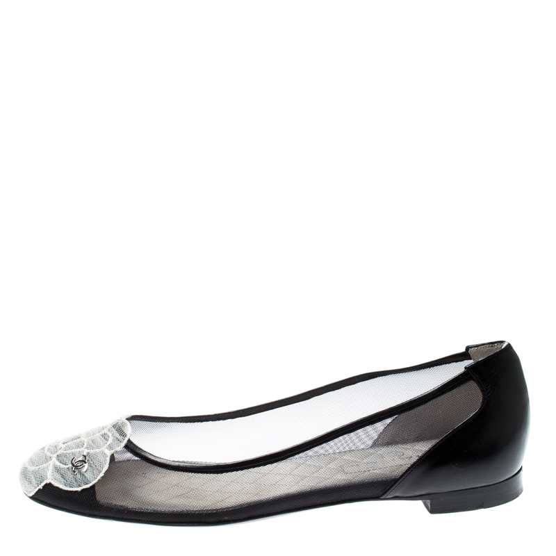 

Chanel Black Camellia Cap Toe Mesh and Leather Ballet Flats Size