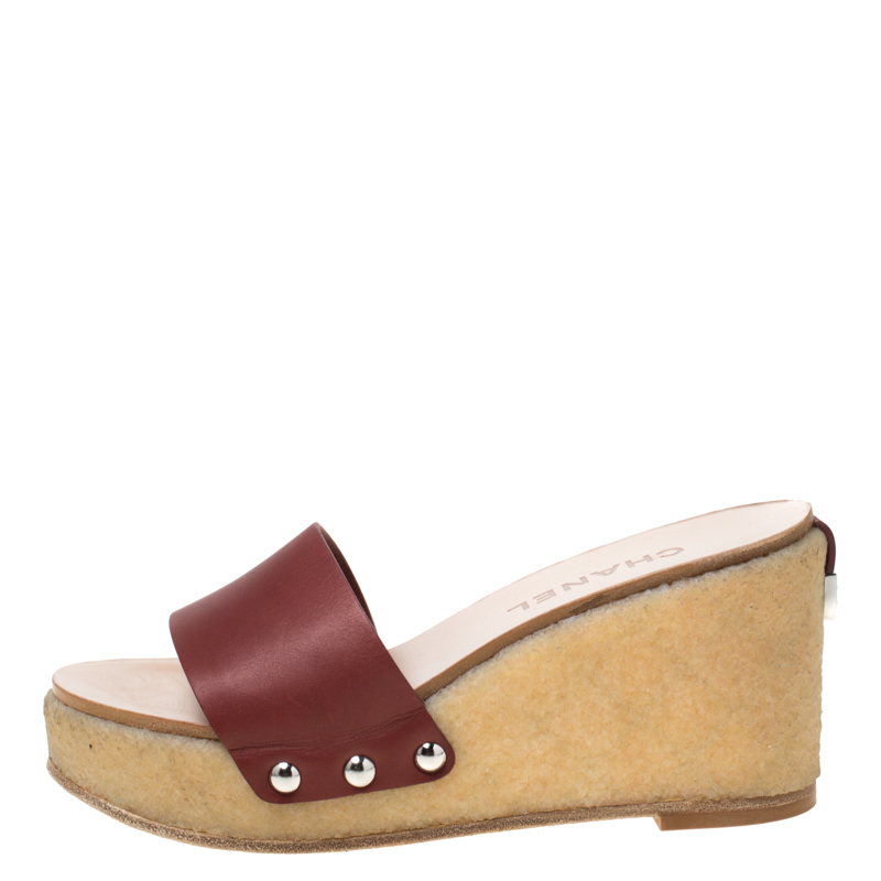 

Chanel Red Leather Wedge Platform Slides Size