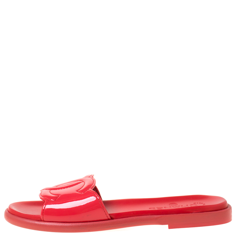 

Chanel Red Patent Leather CC Slide Sandals Size