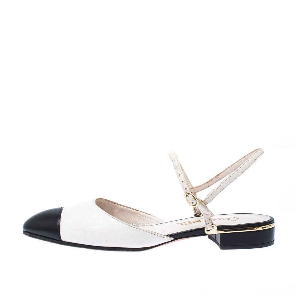 

Chanel Off White/Black Leather CC Cap Toe Ankle Strap Sandals Size
