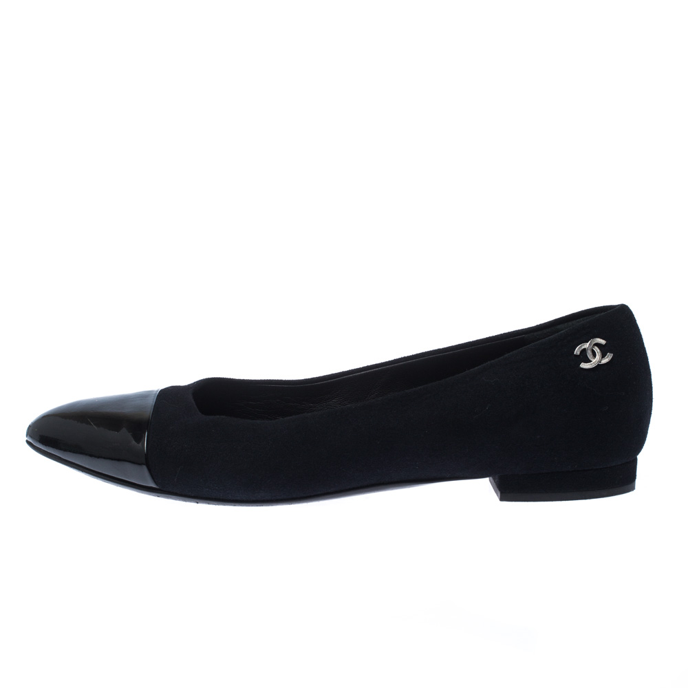 

Chanel Black Suede And Patent Leather Cap Toe Ballet Flats Size