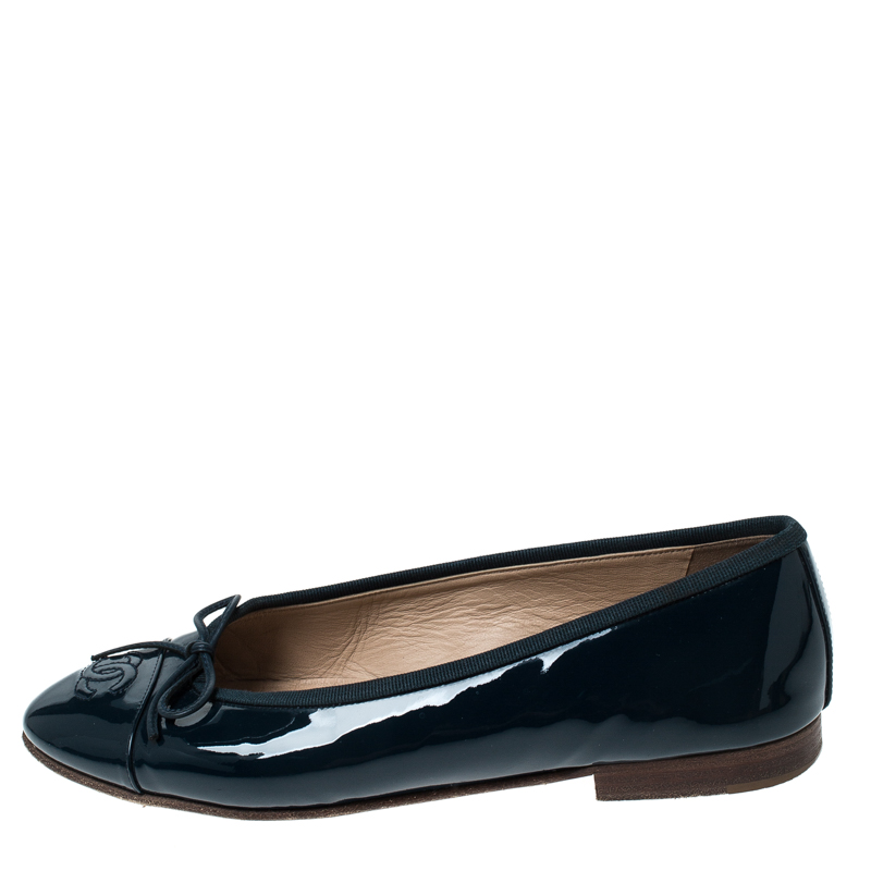 

Chanel Green Patent Leather Bow CC Cap Toe Ballet Flats Size