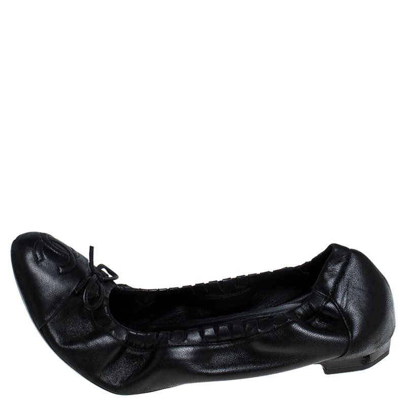 

Chanel Black Leather CC Cap Toe Bow Scrunch Ballet Flats Size