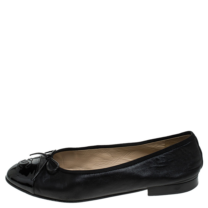 

Chanel Black Leather CC Bow Cap Toe Ballet Flats Size