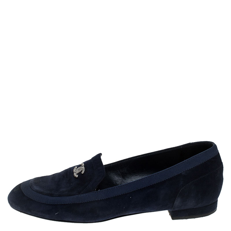 

Chanel Blue Suede CC Slip On Loafers Size