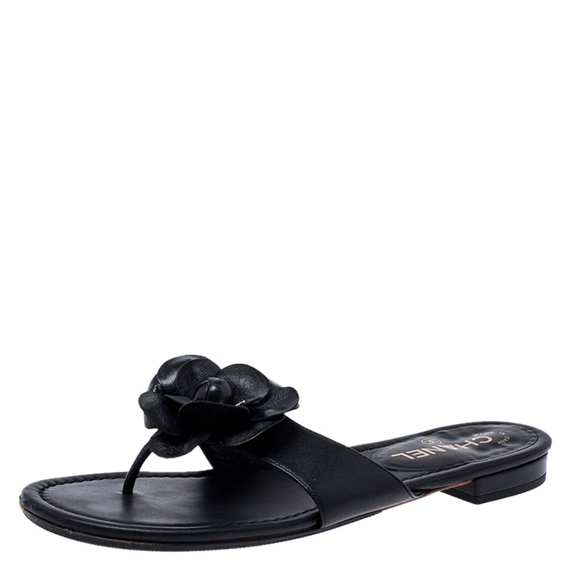 Pre Owned Chanel Black Leather Camellia Thong Slides Flats Size 39