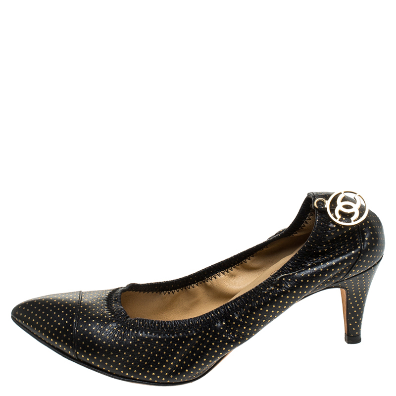 

Chanel Black/Gold Polka Dot Leather Scrunch Pumps Size