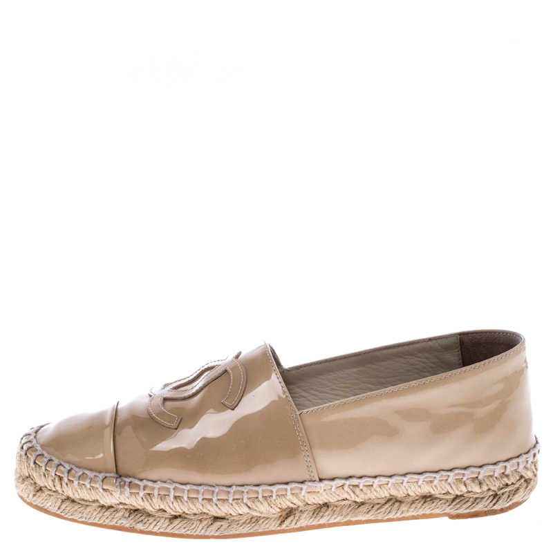 

Chanel Beige Patent Leather CC Espadrille Slip On Loafers Size