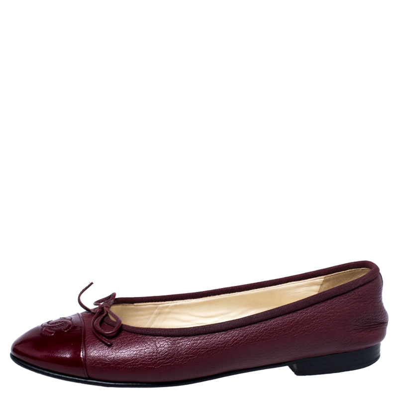 

Chanel Burgundy Leather CC Cap Toe Bow Ballet Flats Size