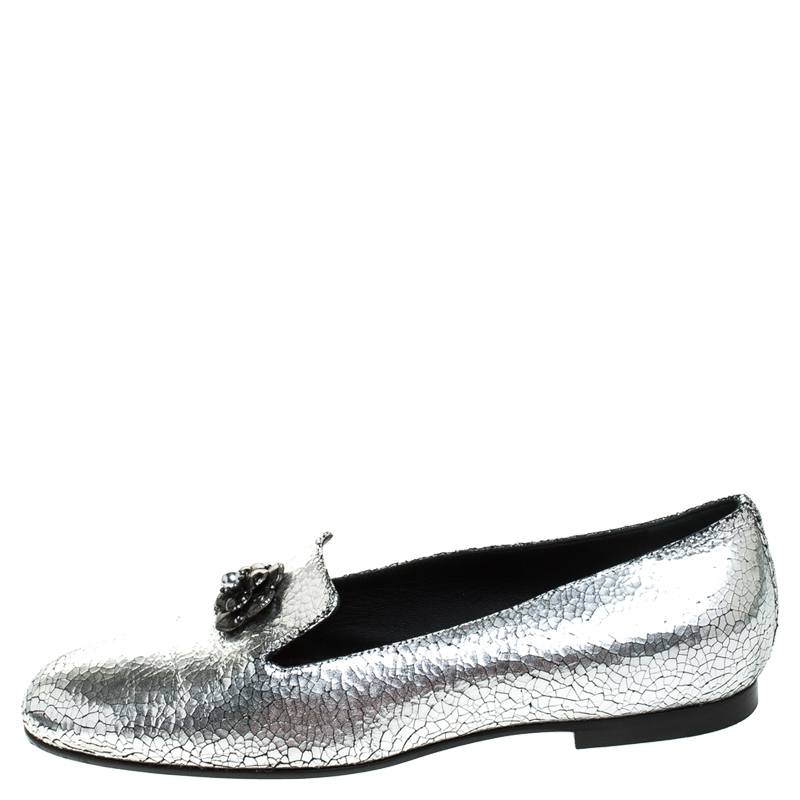 

Chanel Metallic Textured Leather Camellia Loafers Size, Silver