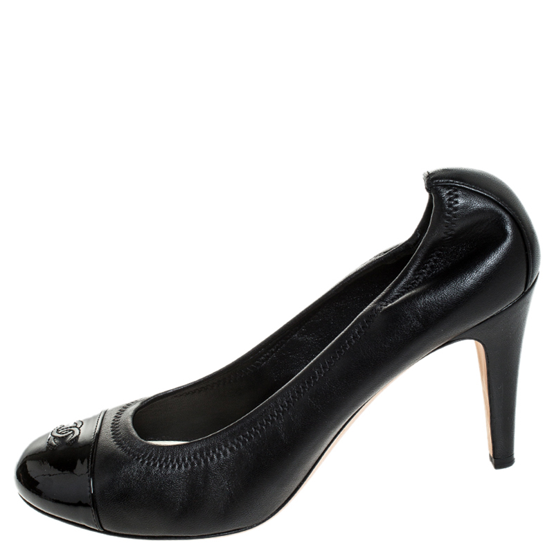 

Chanel Black Leather CC Cap Toe Scrunch Pumps Size