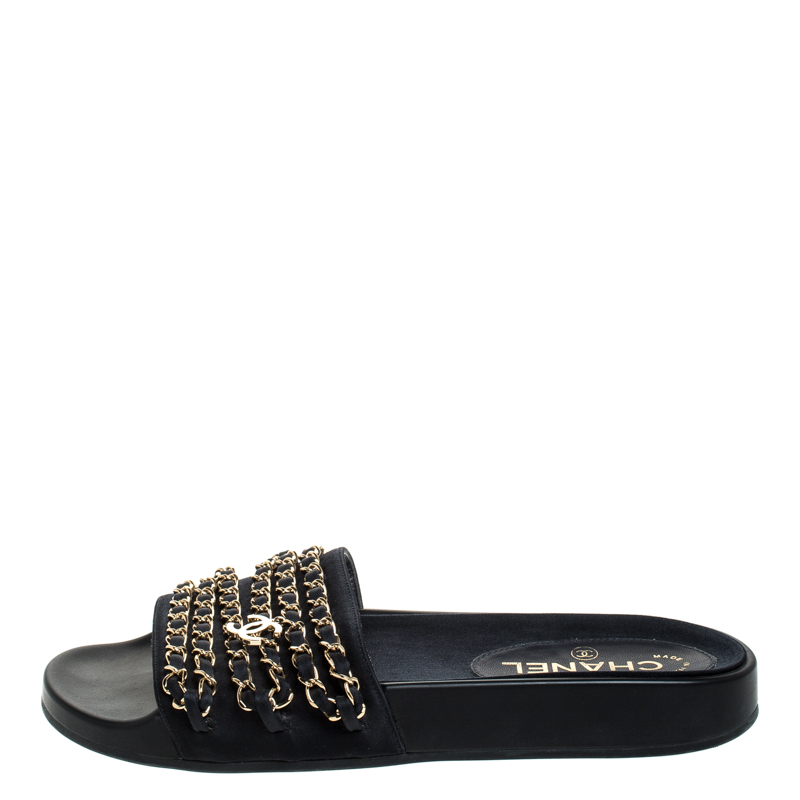 

Chanel Blue Satin Chain Detail Marine Slip On Slides Size