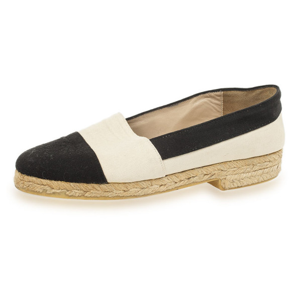 Pre Owned Chanel Black &amp; White CC Espadrilles Size 37