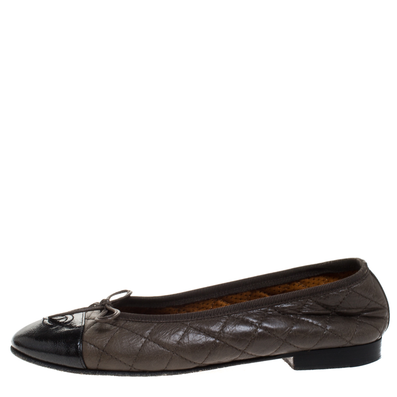 

Chanel Black/Green Leather CC Bow Ballet Flats Size