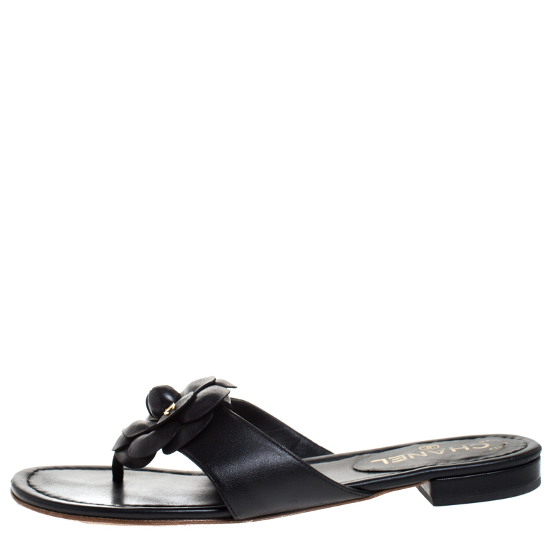 

Chanel Black Leather CC Camellia Thong Flat Sandals Size