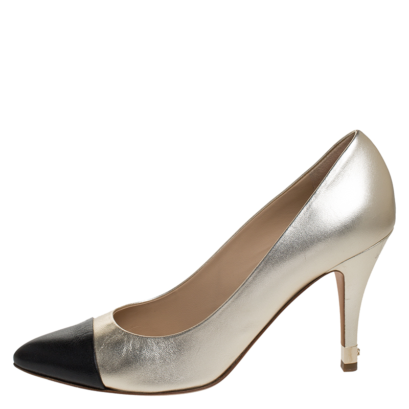 

Chanel Gold Metallic/Black Leather Escarpins Cap Toe Pumps Size