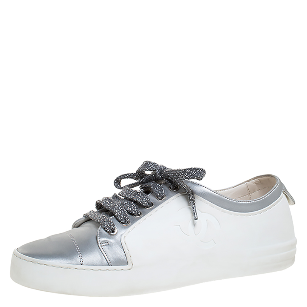 Chanel White/Silver Fabric And Rubber CC Low Top Sneakers Size 37