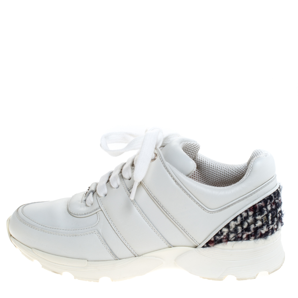 

Chanel White Leather And Tweed Trim CC Low Top Sneakers Size
