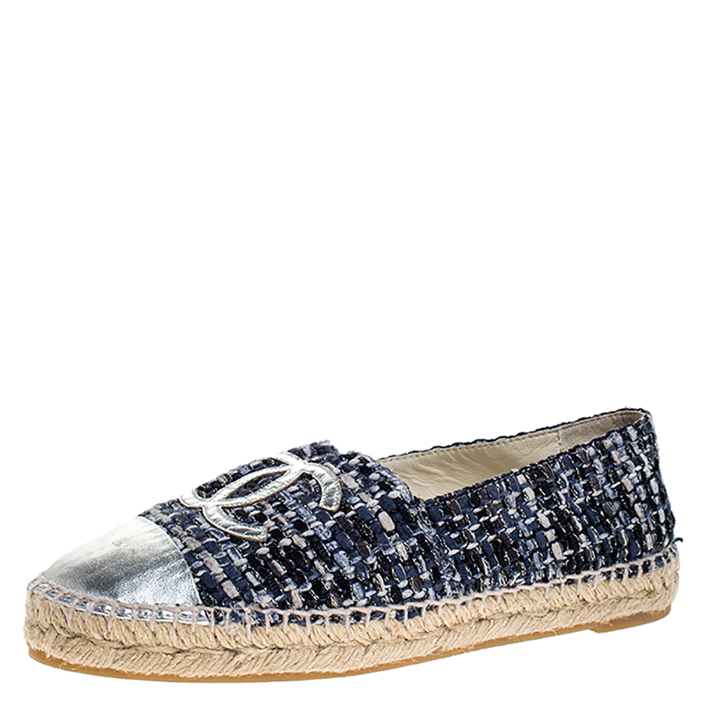 Pre-owned Chanel Blue Tweed And Silver Leather Cc Espadrille Flats Size ...