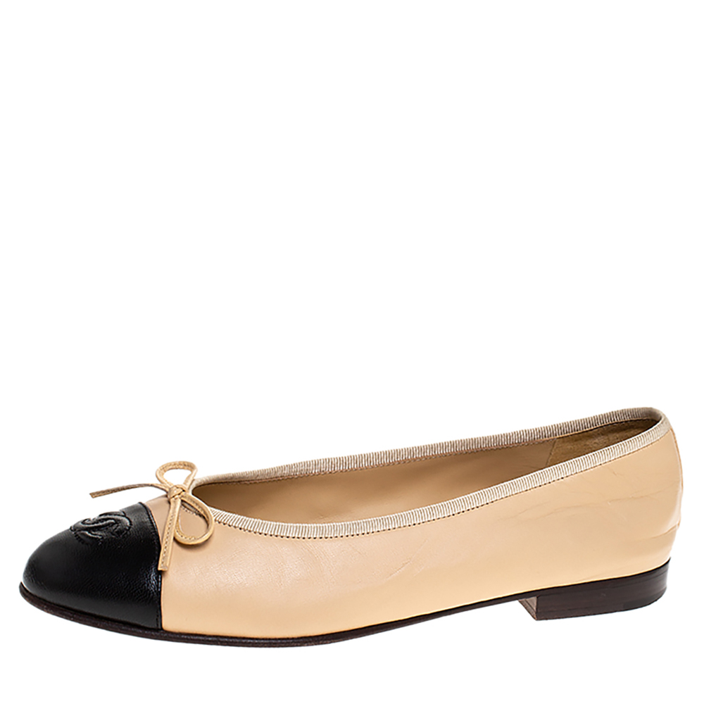 Chanel Beige/Black Leather Bow CC Cap Toe Ballet Flats Size 38
