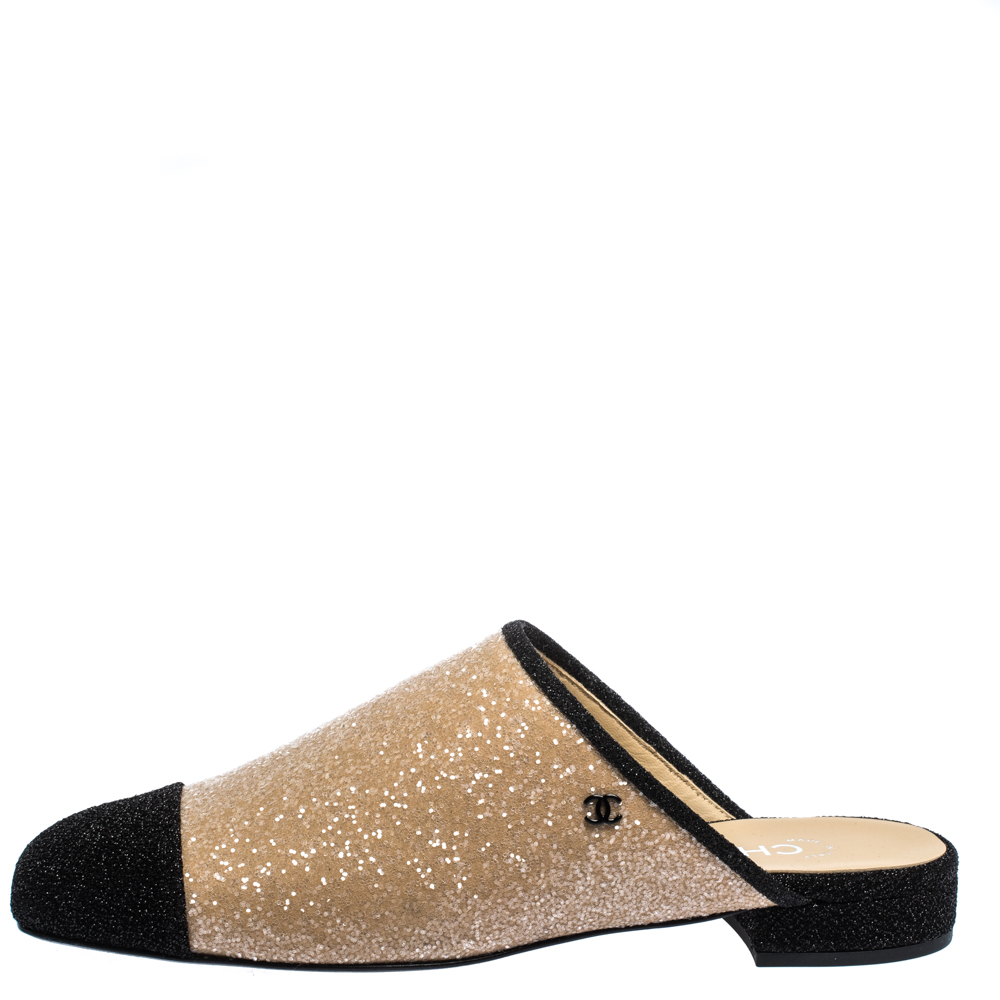 

Chanel Black/Beige Glitter Fabric Square Toe Mules Size