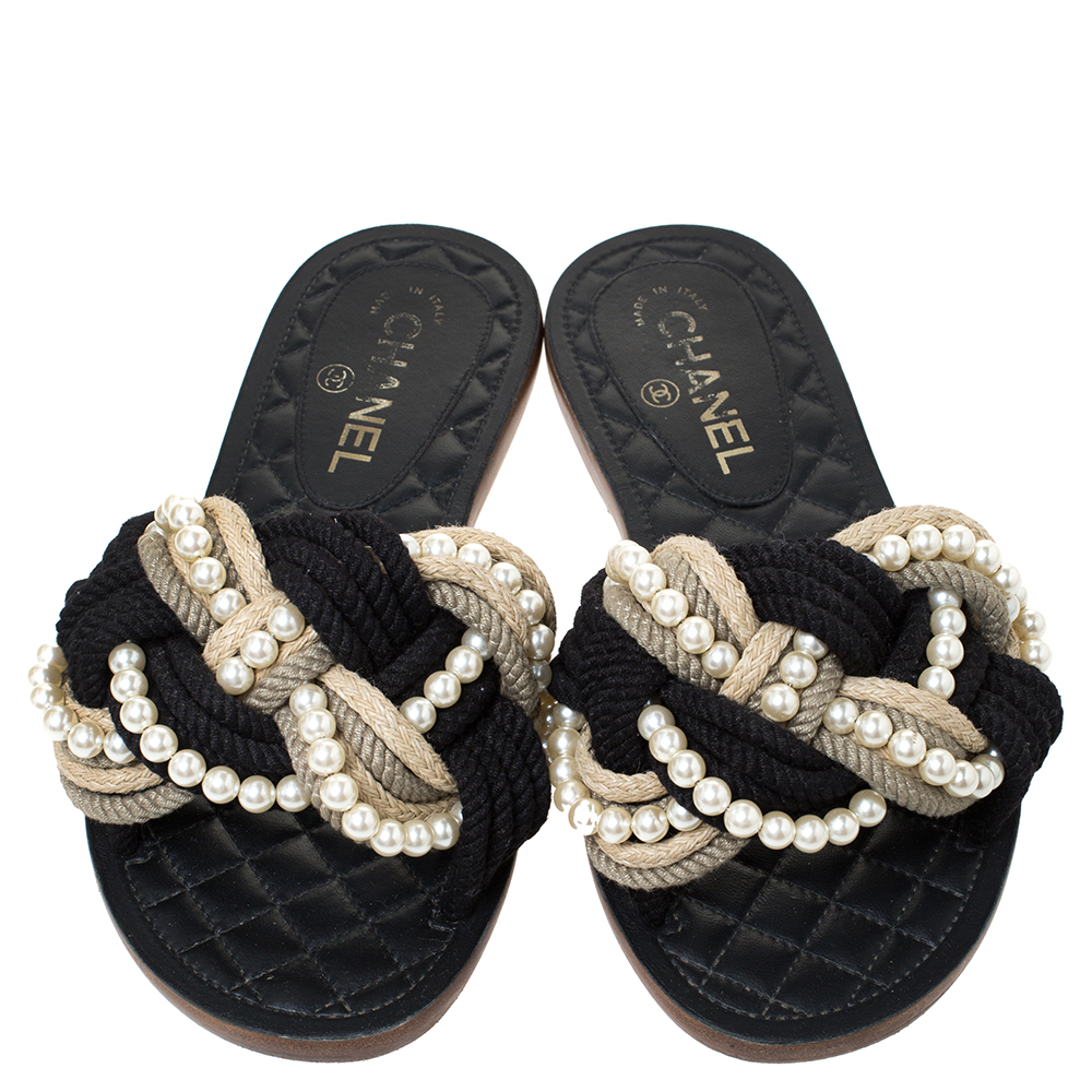 Chanel Perforated Woven Large Resin Interlocking C T-strap Wbox Black And  White Sandals. Get the …