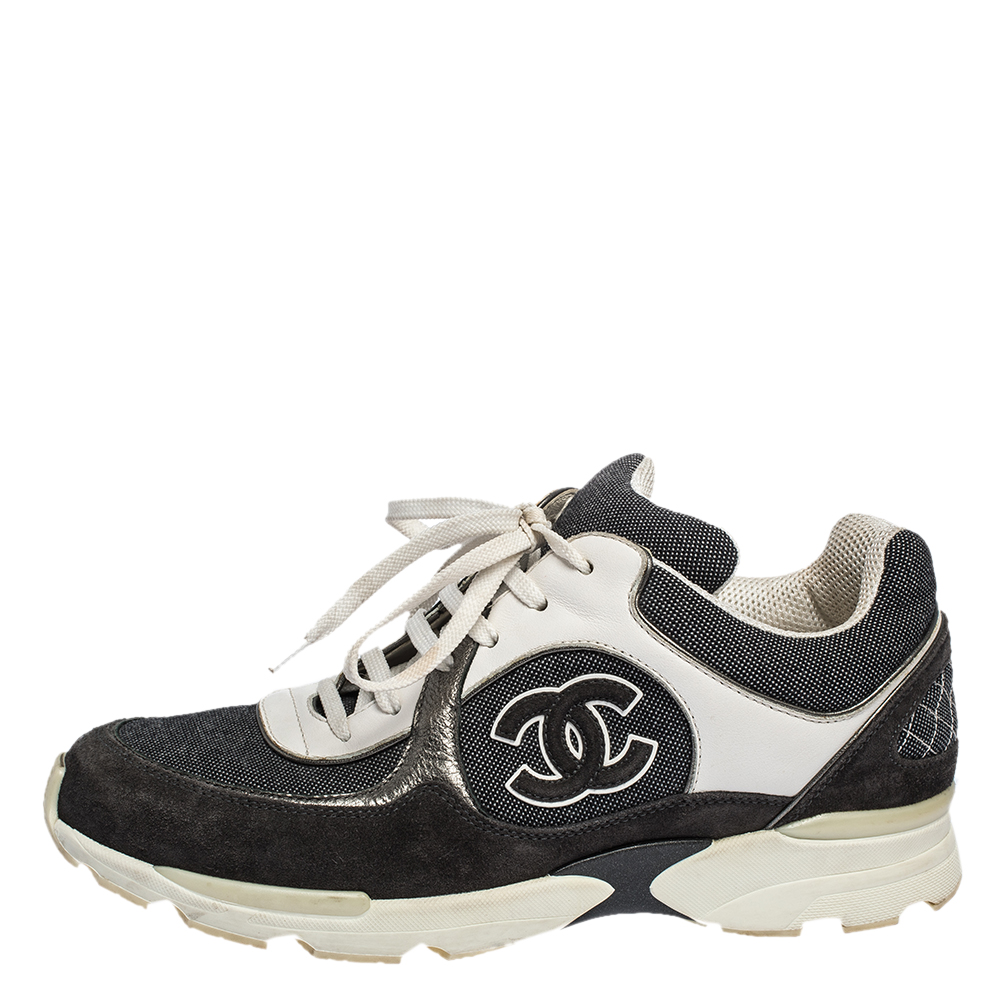 

Chanel Monochrome Canvas And Suede CC Logo Lace Up Sneakers Size, Black