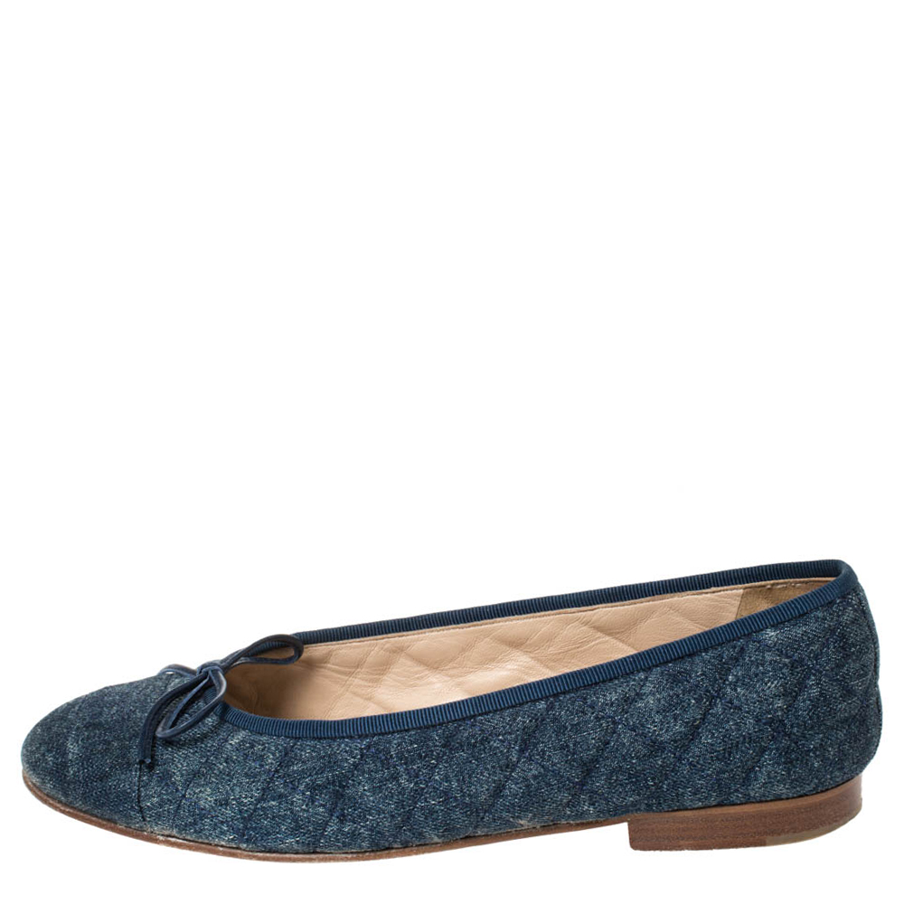 

Chanel Blue Quilted Denim 'CC' Bow Ballet Flats Size