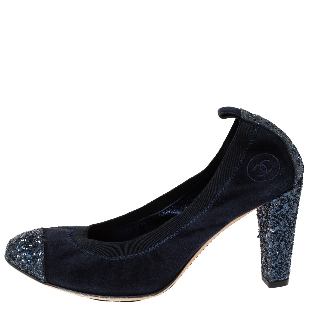 

Chanel Blue Suede And Caorse Glitter Cap Toe Scrunch Pumps Size