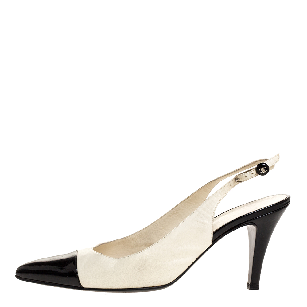 

Chanel White/Black Leather Pointed Toe Slingback Sandals Size