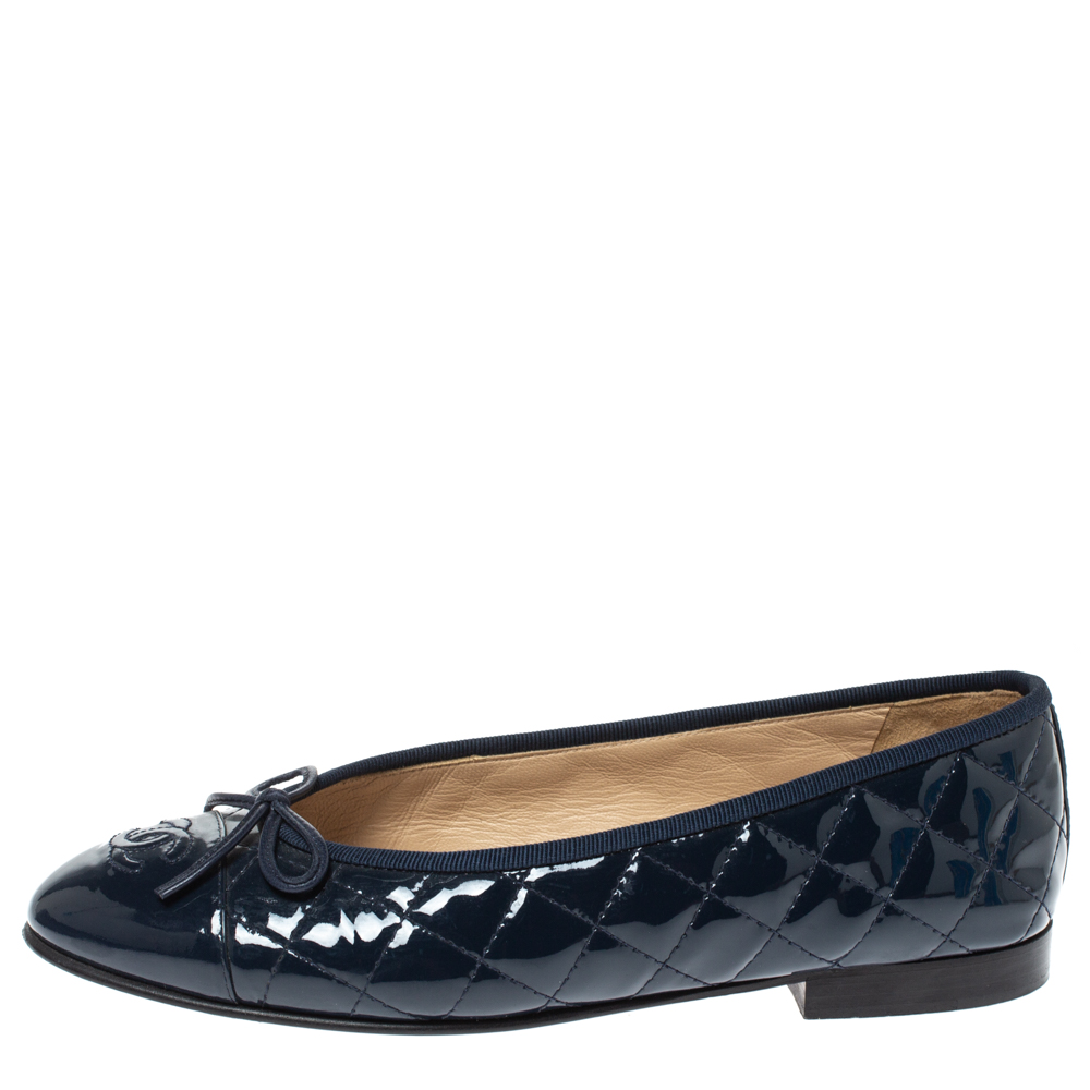 

Chanel Navy Blue Quilted Patent Leather CC Bow Cap Toe Ballet Flats Size