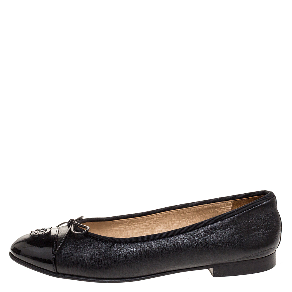 

Chanel Black Leather CC Bow Ballet Flats Size